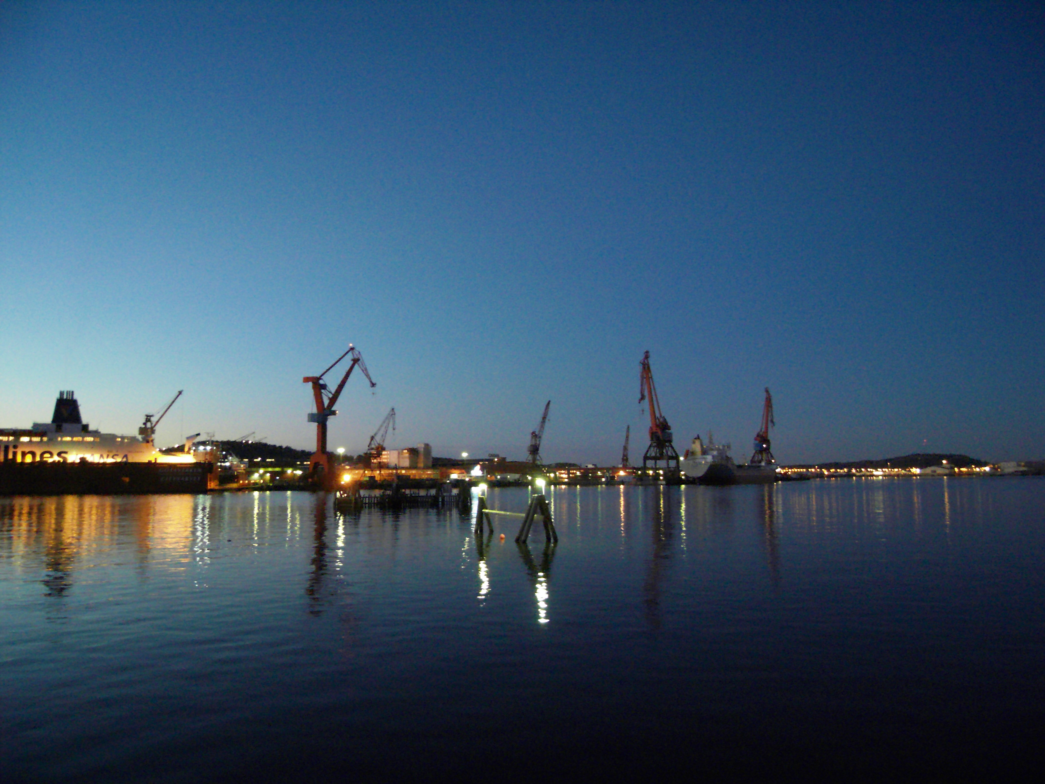 Gothenburg harbour by night